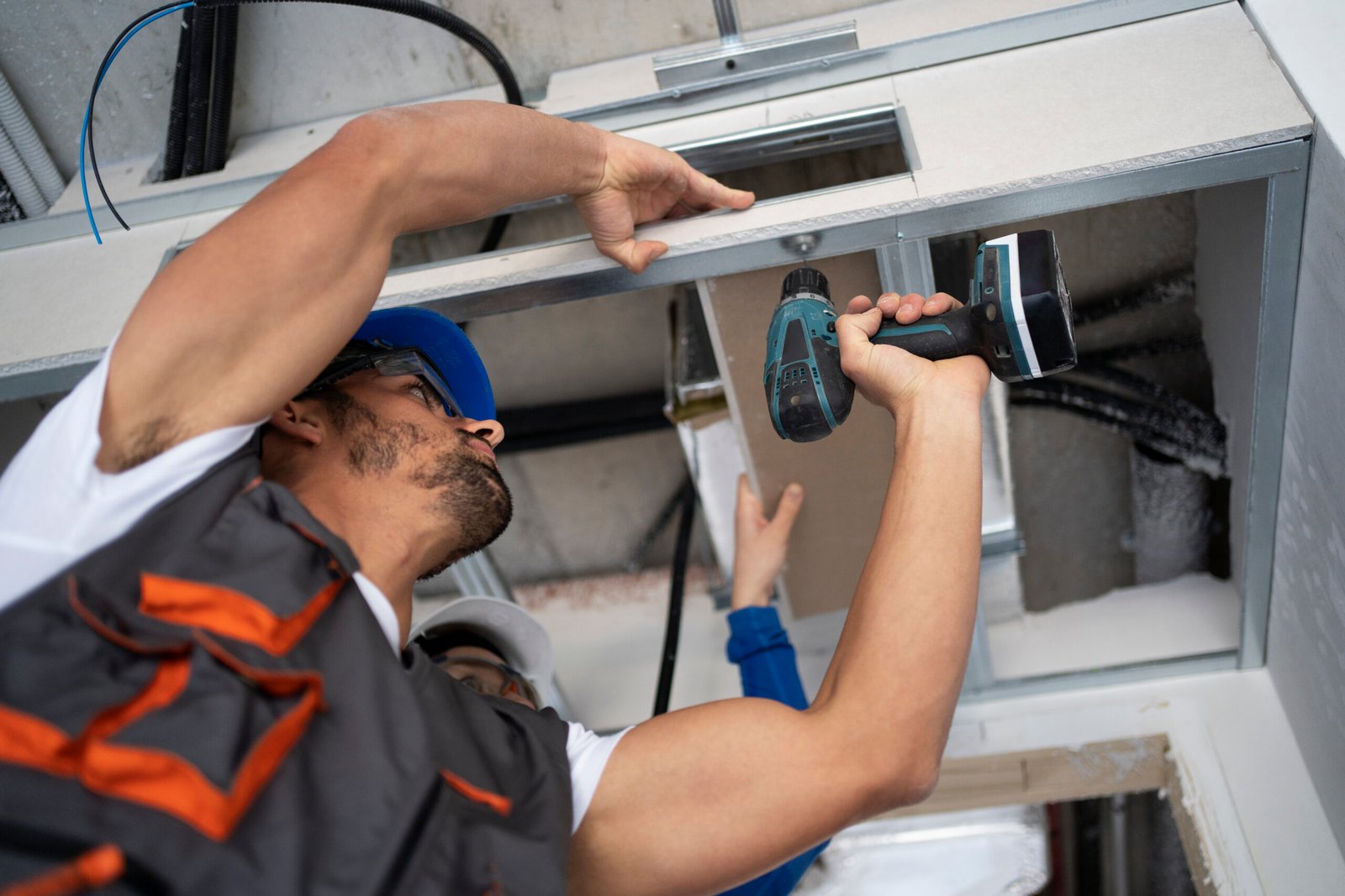 lift installation company in Dubai